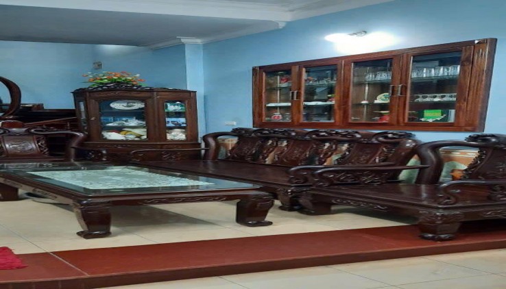 Cần bán căn hộ TT Hoàng Ngọc Phách , Hà Nội, DT 43,8m x 2 tầng - giá 4,25 tỷ